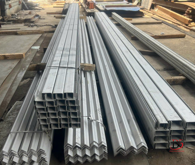 U chấn inox theo kích thước giá rẻ