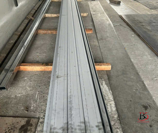 U chấn inox theo kích thước giá rẻ