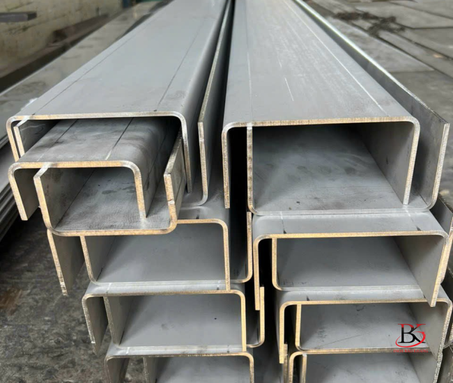 U chấn inox theo kích thước giá rẻ