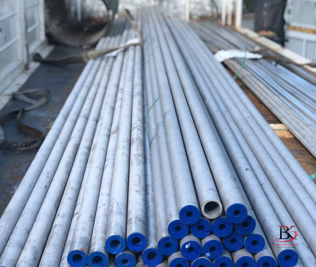 ỐNG INOX ĐÚC 304
